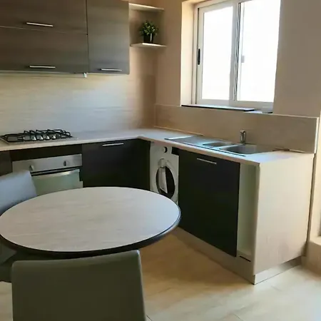 Private With Bathroom Close To Valletta